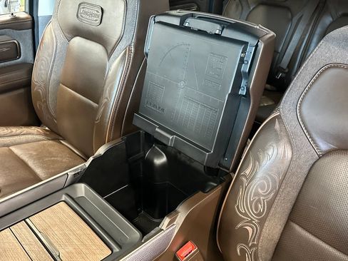 Used 2025 RAM 1500 Limited AWD/4WD image 25