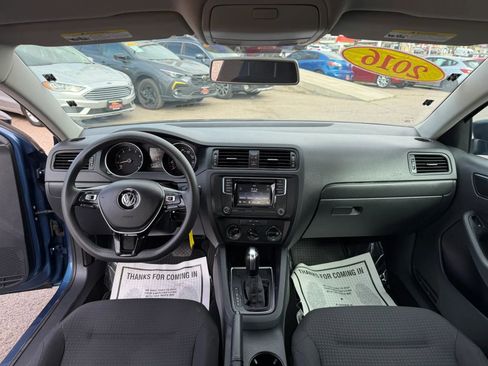 Used 2016 Volkswagen Jetta S image 14