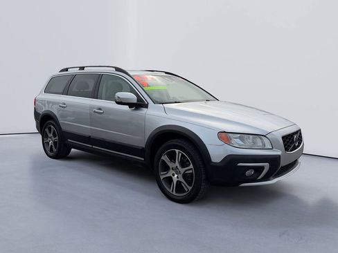 Used 2014 Volvo XC70 T6 image 1