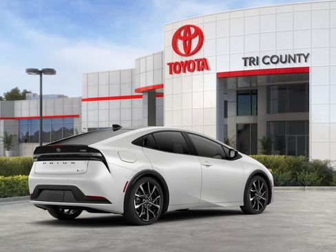 New 2026 Toyota Prius Plug-In Hybrid FWD image 10