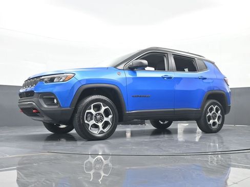 Used 2022 Jeep Compass Trailhawk image 61