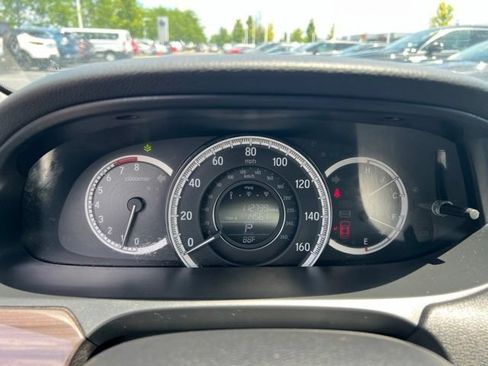 Used 2017 Honda Accord EX-L image 11