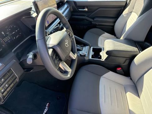Used 2025 Toyota Tacoma TRD Sport RWD image 19