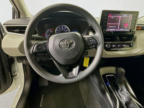 Certified 2021 Toyota Corolla LE image 11