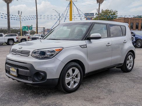 Used 2019 Kia Soul image 9