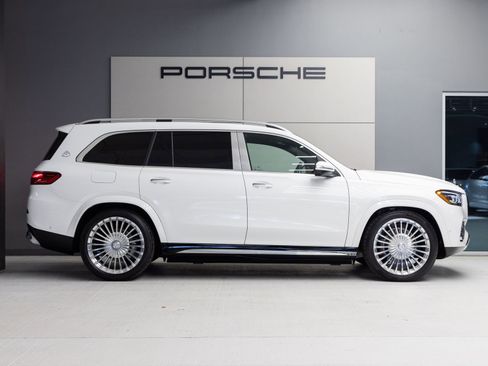 Used 2026 Mercedes-Benz Maybach GLS 600 4MATIC image 8