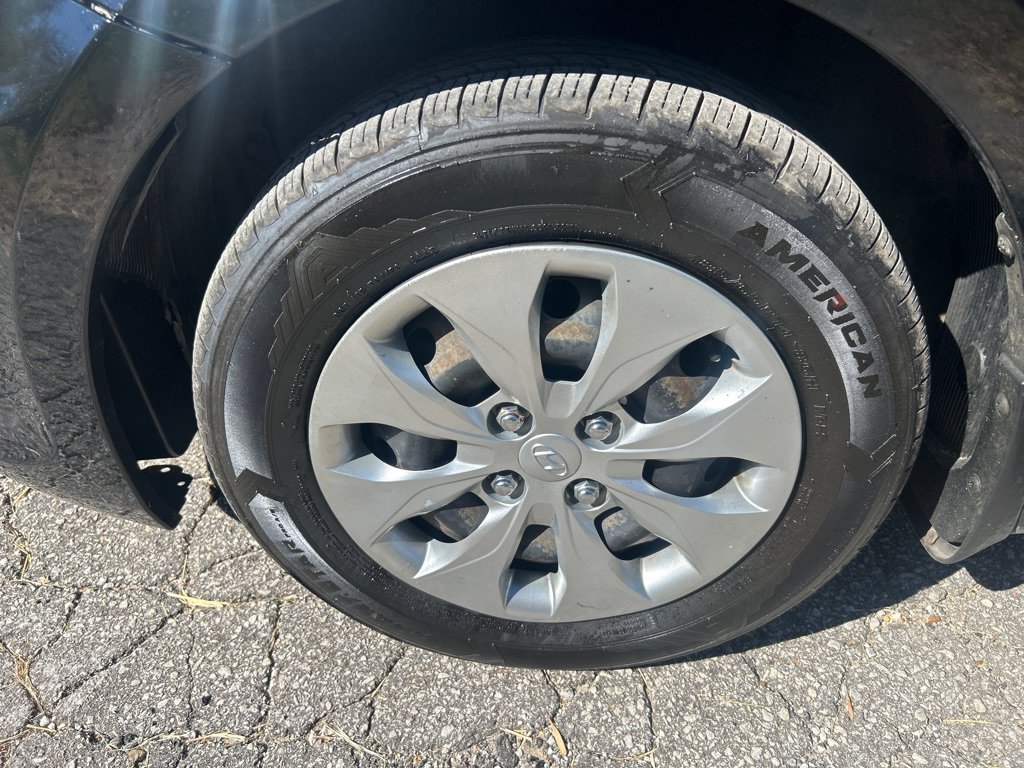 Used 2017 Hyundai Accent SE FWD image 19
