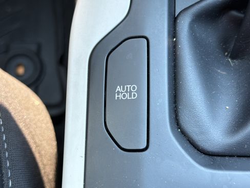 Certified 2025 Kia K4 GT-Line FWD image 9