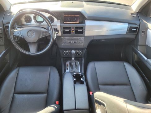 Used 2010 Mercedes-Benz GLK 350 4MATIC image 9