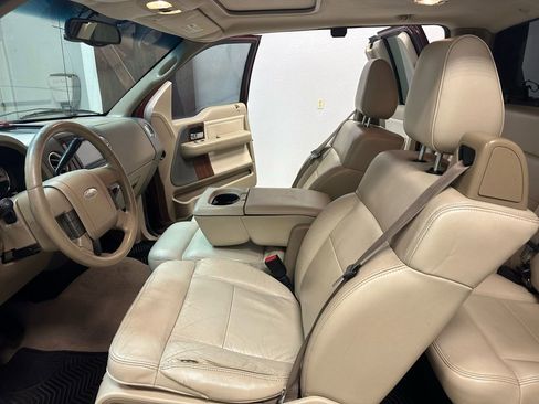 Used 2004 Ford F150 Lariat image 16