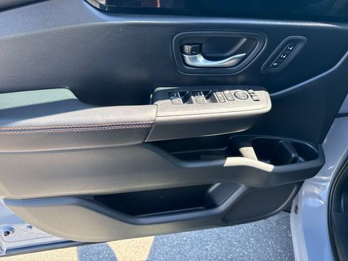 Certified 2025 Honda Pilot TrailSport image 9