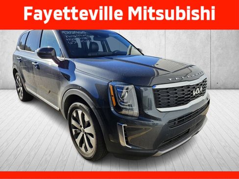 Used 2022 Kia Telluride S image 1
