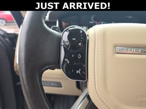 Used 2018 Land Rover Range Rover HSE AWD/4WD image 16