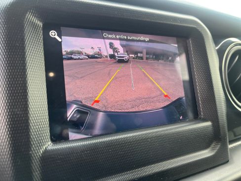 Certified 2022 Jeep Gladiator Sport image 28