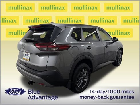 Used 2023 Nissan Rogue S image 3