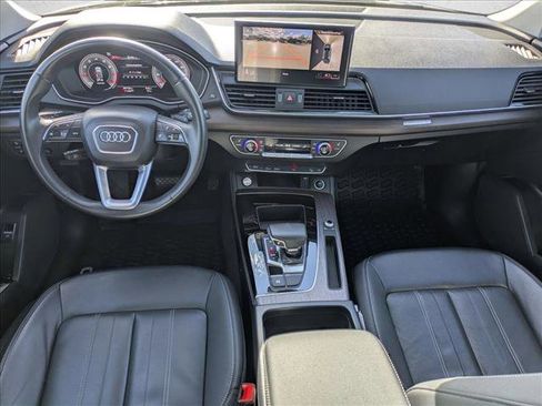Used 2021 Audi Q5 Premium Plus w/ Premium Plus Package image 17