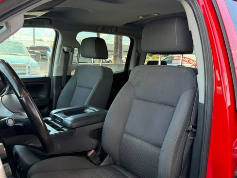 Used 2018 Chevrolet Silverado 1500 LT w/ All Star Edition image 38