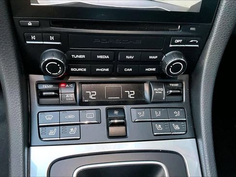 Used 2018 Porsche 911 Carrera image 27