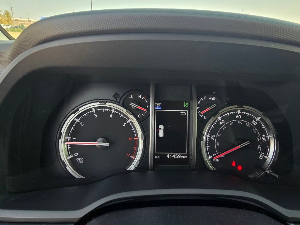 Used 2023 Toyota 4Runner TRD Off-Road Premium AWD/4WD image 13