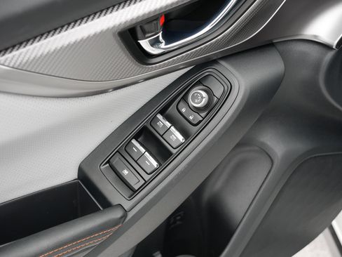 Used 2023 Subaru Crosstrek 2.5i Limited w/ Moonroof Package image 19