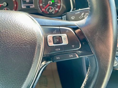 Used 2019 Volkswagen Jetta R-Line w/ R-Line Cold Weather Package image 24