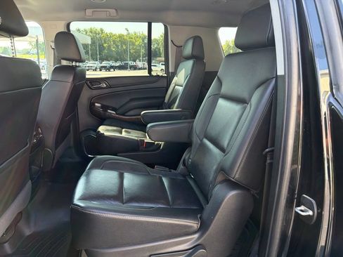 Used 2020 Chevrolet Suburban Premier w/ Max Trailering Package AWD/4WD image 12