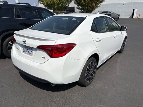 Certified 2019 Toyota Corolla SE w/ Carpet Mat Package (TMS) FWD image 2