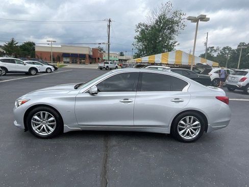 Used 2015 INFINITI Q50 Premium w/ Navigation Package AWD/4WD image 4