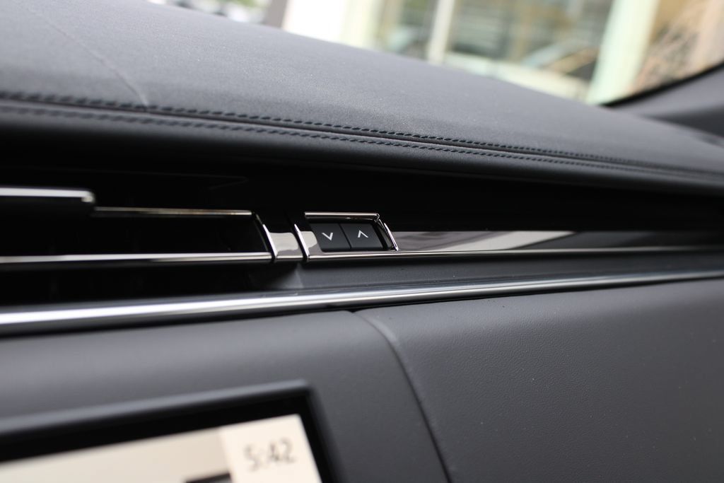 New 2026 Land Rover Range Rover Sport Dynamic SE AWD/4WD image 32