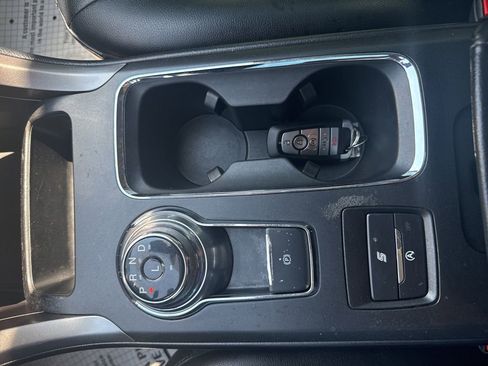 Used 2020 Ford Fusion SEL image 20