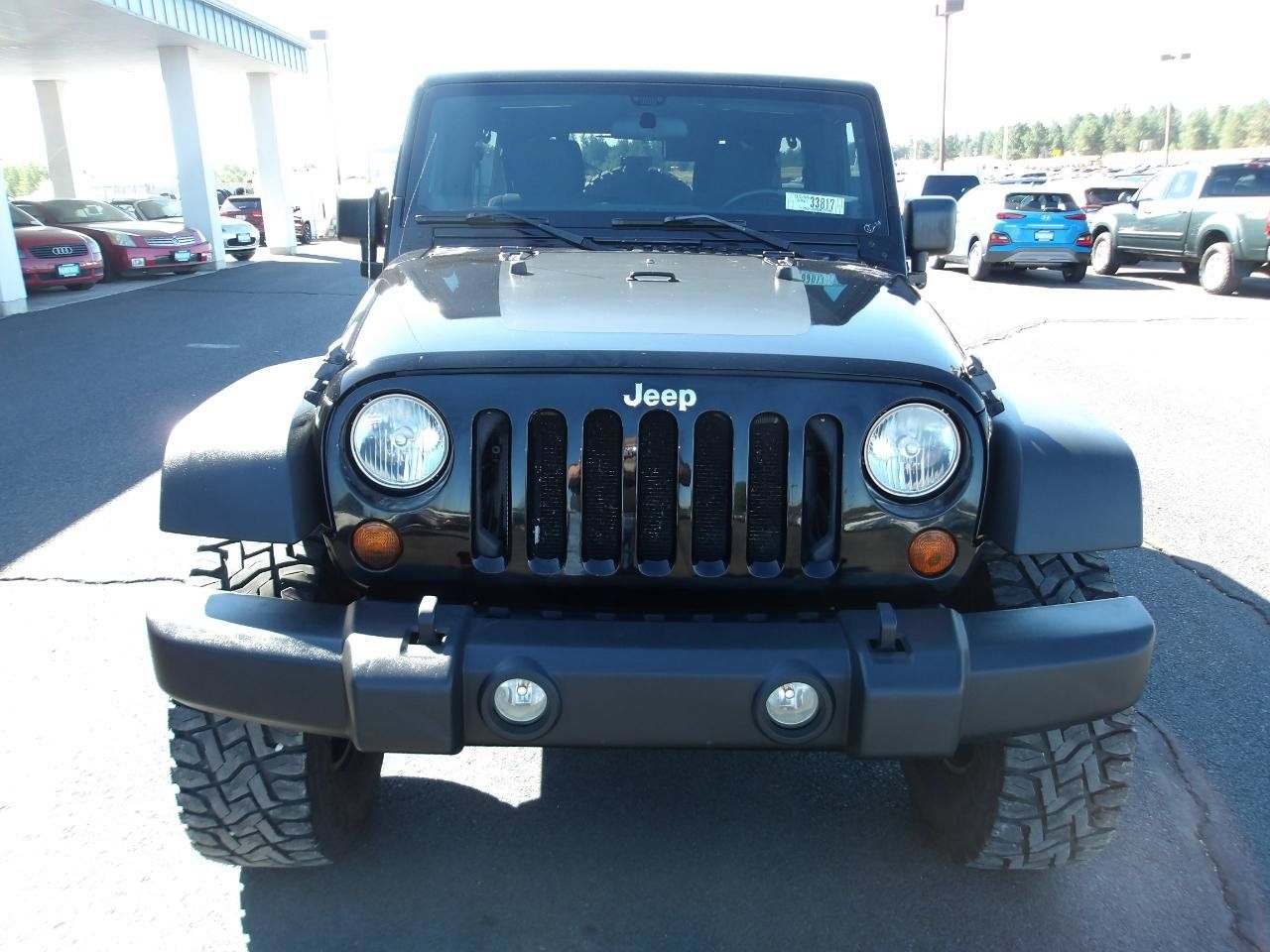 Used 2011 Jeep Wrangler Unlimited Rubicon w/ Dual Top Group AWD/4WD image 8