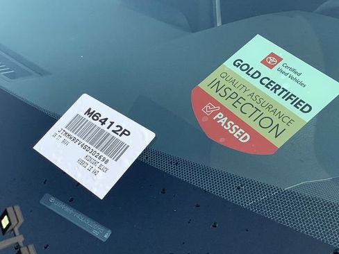 Certified 2025 Toyota RAV4 LE AWD/4WD image 37