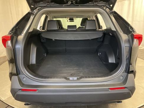 Used 2021 Toyota RAV4 XLE Premium AWD/4WD image 10