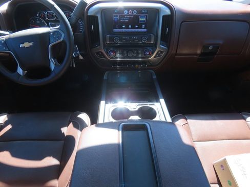 Used 2015 Chevrolet Silverado 1500 High Country image 7