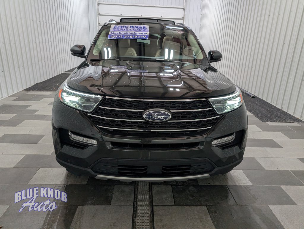 Used 2024 Ford Explorer XLT w/ Equipment Group 202A AWD/4WD image 6