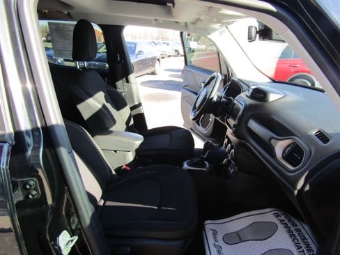 Used 2016 Jeep Renegade 75th Anniversary image 15