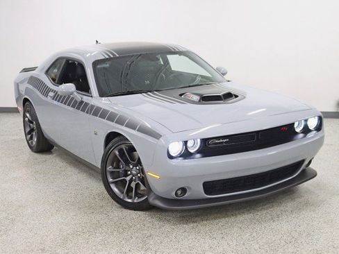 Used 2021 Dodge Challenger R/T Scat Pack w/ Shaker Package RWD image 5
