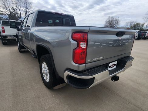 Used 2025 Chevrolet Silverado 2500 LT AWD/4WD image 8