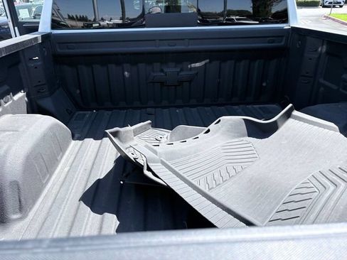 Used 2024 Chevrolet Silverado 1500 LT Trail Boss w/ Convenience Package II AWD/4WD image 25