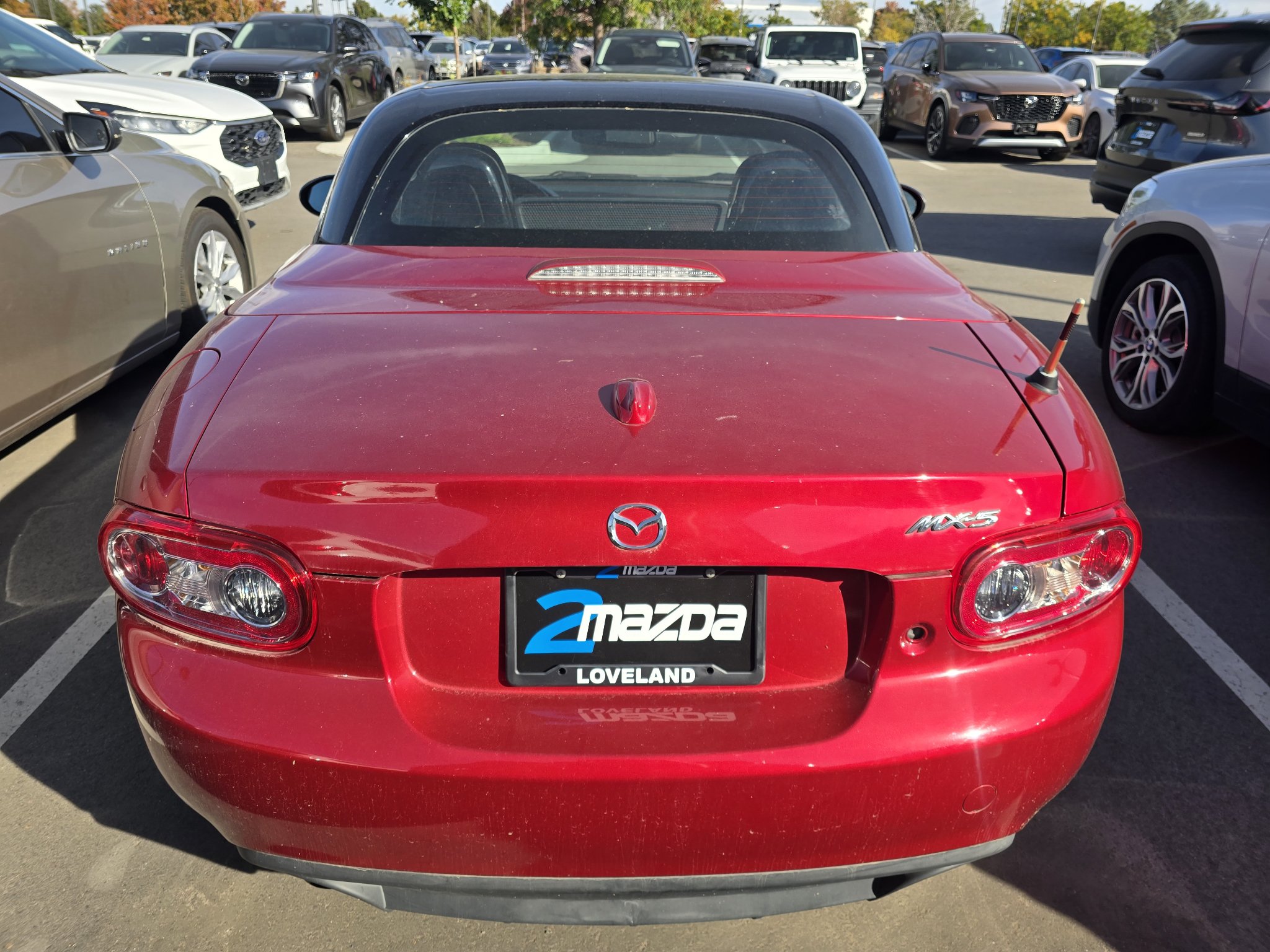 Used 2015 MAZDA MX-5 Miata 25th Anniversary Edition w/ Appearance Package RWD image 4