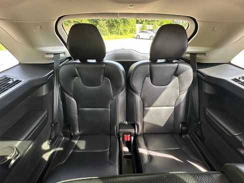 Used 2024 Volvo XC90 B6 Plus w/ Protection Package Premier AWD/4WD image 18