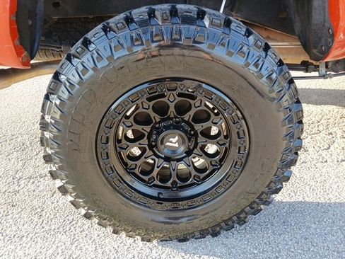 Used 2017 Toyota Tacoma TRD Sport image 57