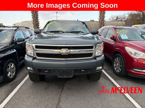 Used 2008 Chevrolet Silverado 1500 LTZ w/ Suspension Package, Off-Road image 3