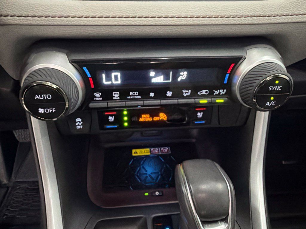 Used 2023 Toyota RAV4 Limited AWD/4WD image 19