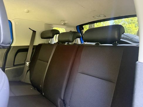 Used 2007 Toyota FJ Cruiser 4WD image 40