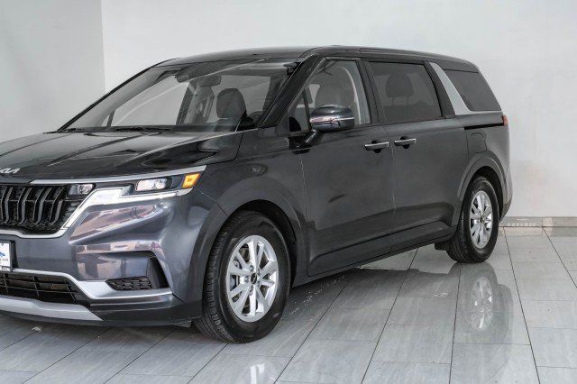 Used 2023 Kia Carnival LX FWD image 47