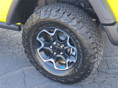 Used 2022 Jeep Wrangler Unlimited Rubicon 4xe w/ Safety Group image 18