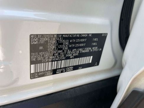 Certified 2025 Toyota RAV4 XLE AWD/4WD image 21