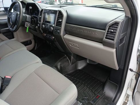Used 2020 Ford F250 XL w/ STX Appearance Package AWD/4WD image 30