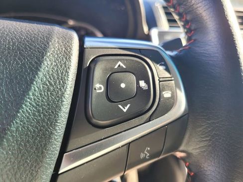 Used 2016 Toyota Camry SE image 25